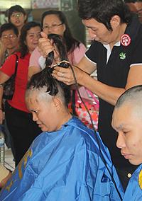 penang hari shaving protest 300711 soh sook hwa head shaving
