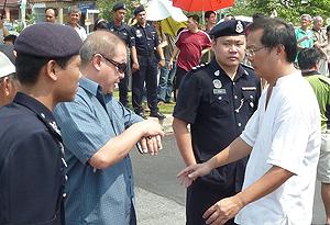 protest in chee wen chinese school 040911 07