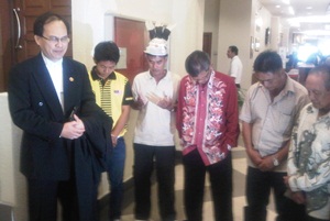 federal court dismisses bat bagi over bakun land 080911 baru bian leading prayers