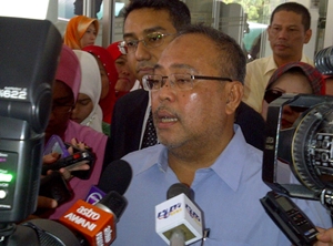 Selangor Umno liaison committee secretary Mohd Zin Mohamed