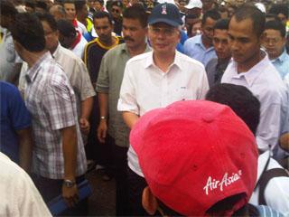 najib in rawang, meet the people