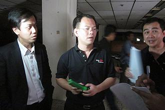 umno youth demanding for protection money pc 181011 keppy wong, cheng chin and lee kok leong