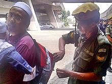 himpun rally 221011 rela check bag