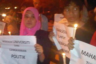 iiu student vigil 251011 03