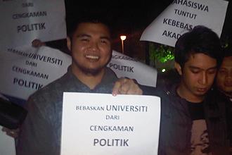 iiu student vigil 251011 02