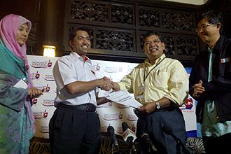 pkr congress 2011 271111 gerakan turncoat 02