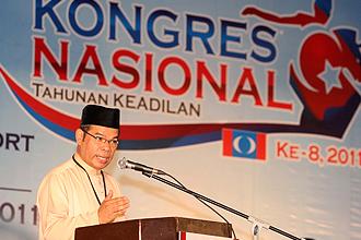 pkr congress 2011 261111 wan azizah 01