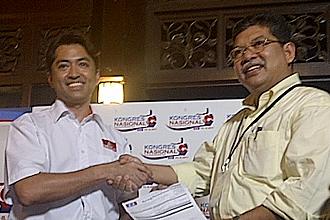pkr congress 2011 271111 gerakan turncoat left delren terrence douglas 03