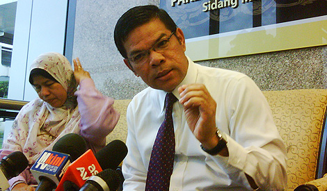 Don't be prejudiced, Saifuddin tells Zuraida