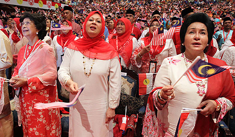 Portal pro-Najib: Rosmah pun sedih juga, Tun Siti
