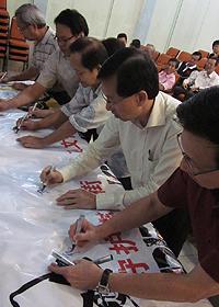 chinese associations saving petaling street 181211 03