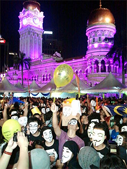 guy fawkes merdeka nye 010112
