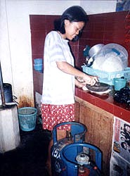domestic maids 070606 cooking