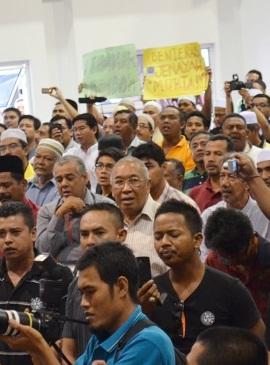 himpun in penang azahar ibrahim among the crowd