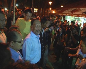 anwar ibrahim in teluk cempedak kuantan anti-lynas 2