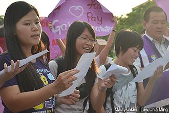 penang superwomen rally 180312 singing