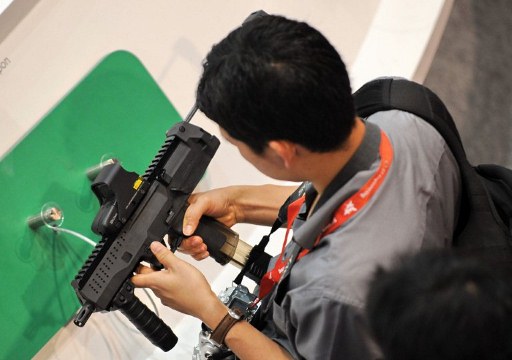 singapore made gun military