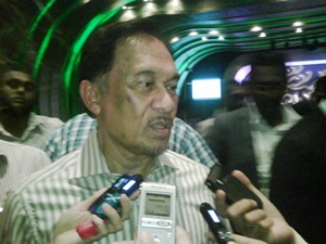 anwar ibrahim meets young professionals