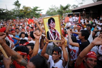 burma myanmar april by-elections crowd 2
