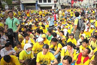 bersih 3 rally 180512 01 bangkok bank