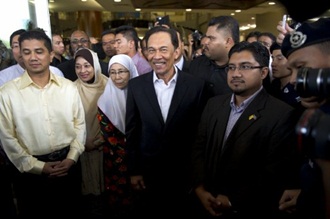 anwar ibrahim paa charge bersih 3.0 court azmin ali