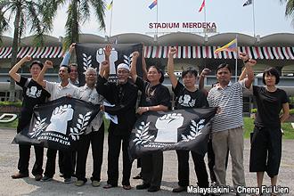 pertahankan warisan kita pc 080712 01