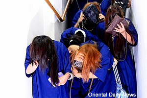 sex worker prostitute police raid 010812 oriental daily