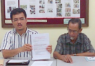 L-R Izuree Ibrahim and Yusoff Salleh batu uban village penang