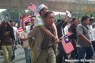 student protest on malaysia day 160912 03