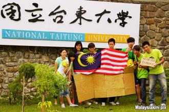 taiwan student in support of pengerang himpunan hijau 290912 04