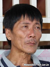pengerang resident received dead snake threat 290912 chua peng sia