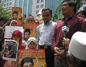 pas pc on khairy 020806 un gathering mat sabu