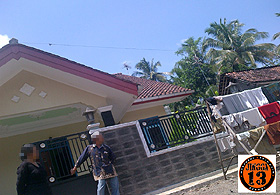 Top leader's ex-maid's new house indonesia 201012