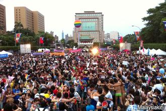 malaysian participate in taiwan sexuality equal rally 271012 09