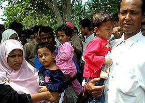 rohingya registration 150806 children