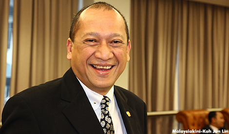 Nazri galakkan PKR terus berkelahi