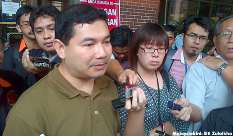 Siasatan kes salah guna kuasa: Rafizi beri keterangan di SPRM