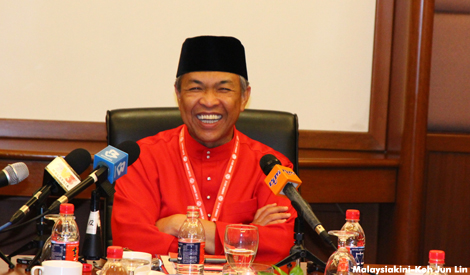 Laporan: 'Mat Umno' umum cabar Zahid jawatan presiden