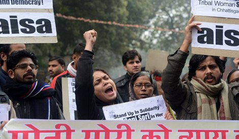 Indian protestors shout anti-government slogans during a protest against rape in New Delhi on January 2, 2013.