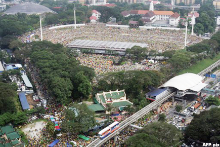 rally people's uprising bird's eye view