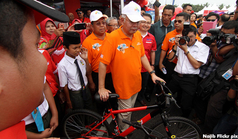 Najib says unlike ‘previous leader’, he won’t punish Kelantan