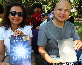 klcc book reading 270113 marina mahathir