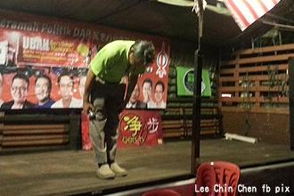 wong tack apology over burning remark 070213 01