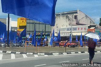bn flag all over penang 100213 03