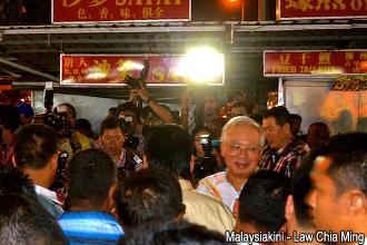 najib dinner with penang media 110213 walkabout gurney drive