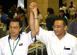 mca general assembly youth 250806 holding hands