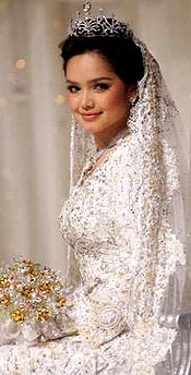 siti nurhaliza and datuk k wedding 290806 smile