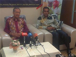 mahathir with ikhlas president