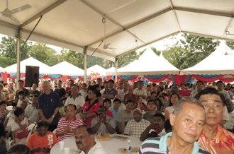 khalid ibrahim anwar ibrahim cny open house selangor crowd