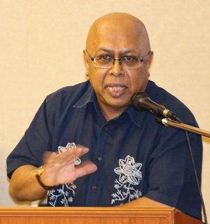 Media professor Zaharom Naim